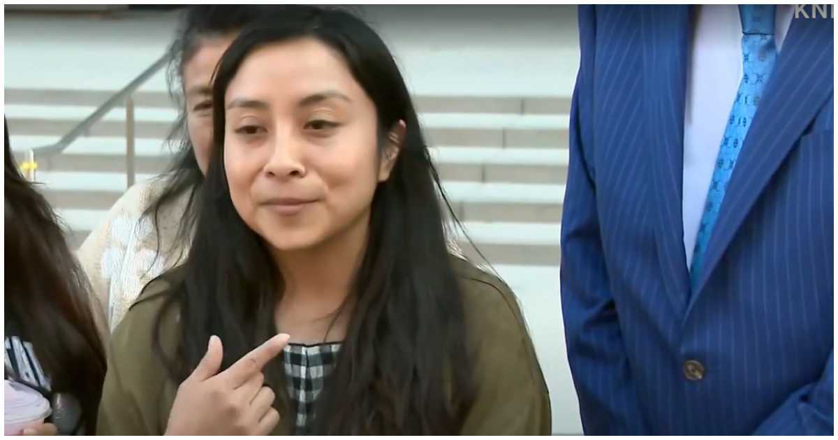 ডিপার্টমেন্ট অব জাস্টিস কোনো পক্ষপাত ছাড়াই ভেলেজের মামলা খারিজ করে। ছবি: এনবিসি নিউজ